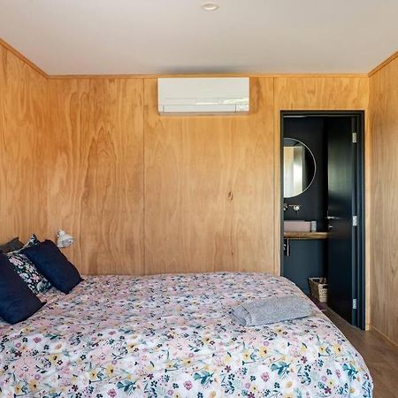 와나카 Cosy Studio With Mountain Views 아파트 외부 사진
